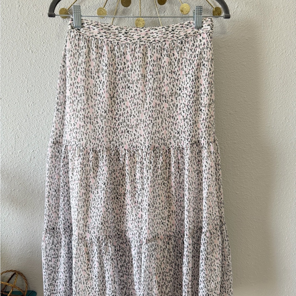 Elegant Pink and White Tiered Skirt